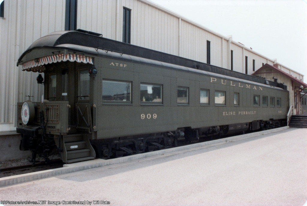 Grant Supply Business Car 909 "Elise Perrault"